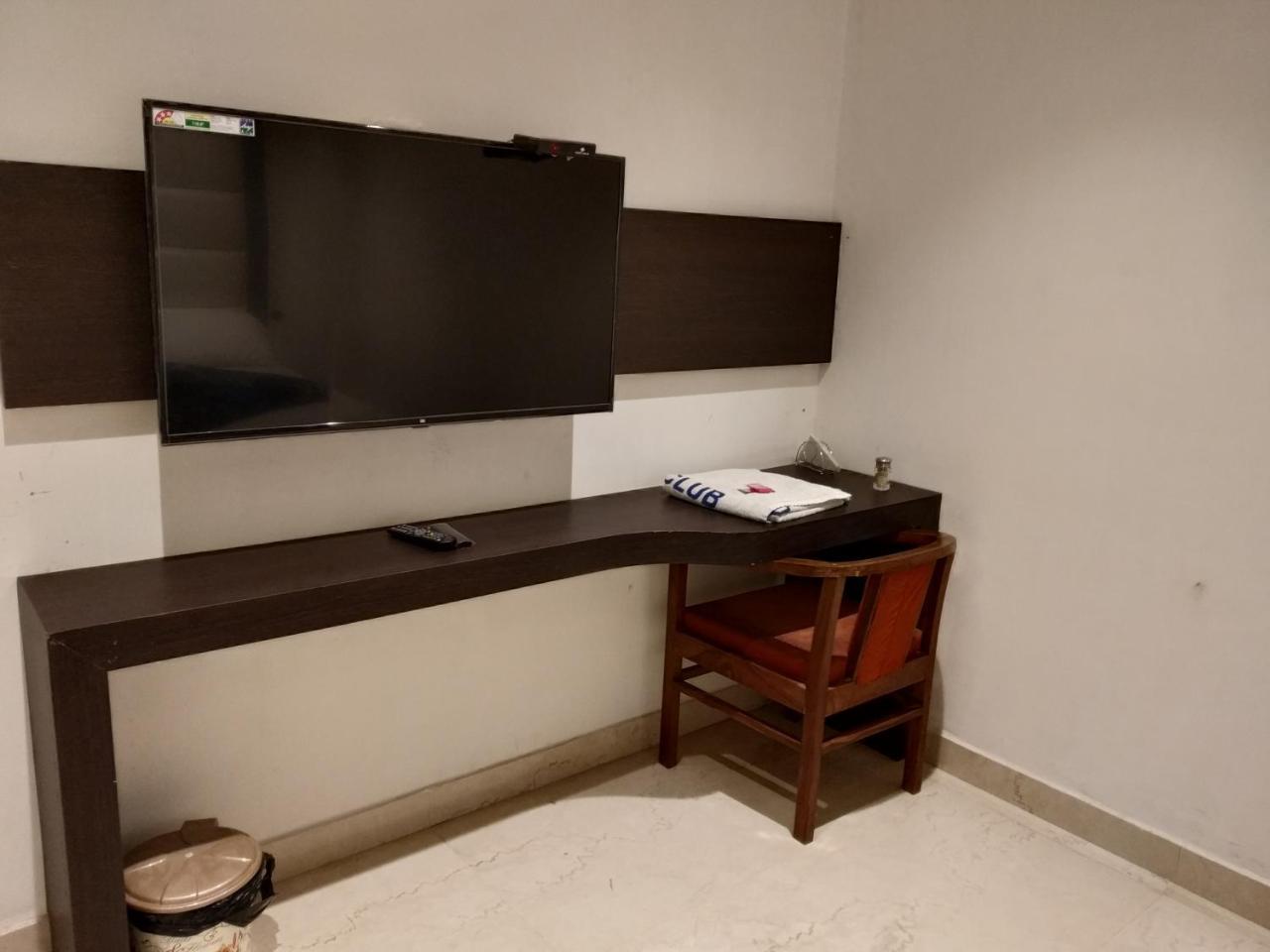 Hotel Star Inn Gangānagar Buitenkant foto