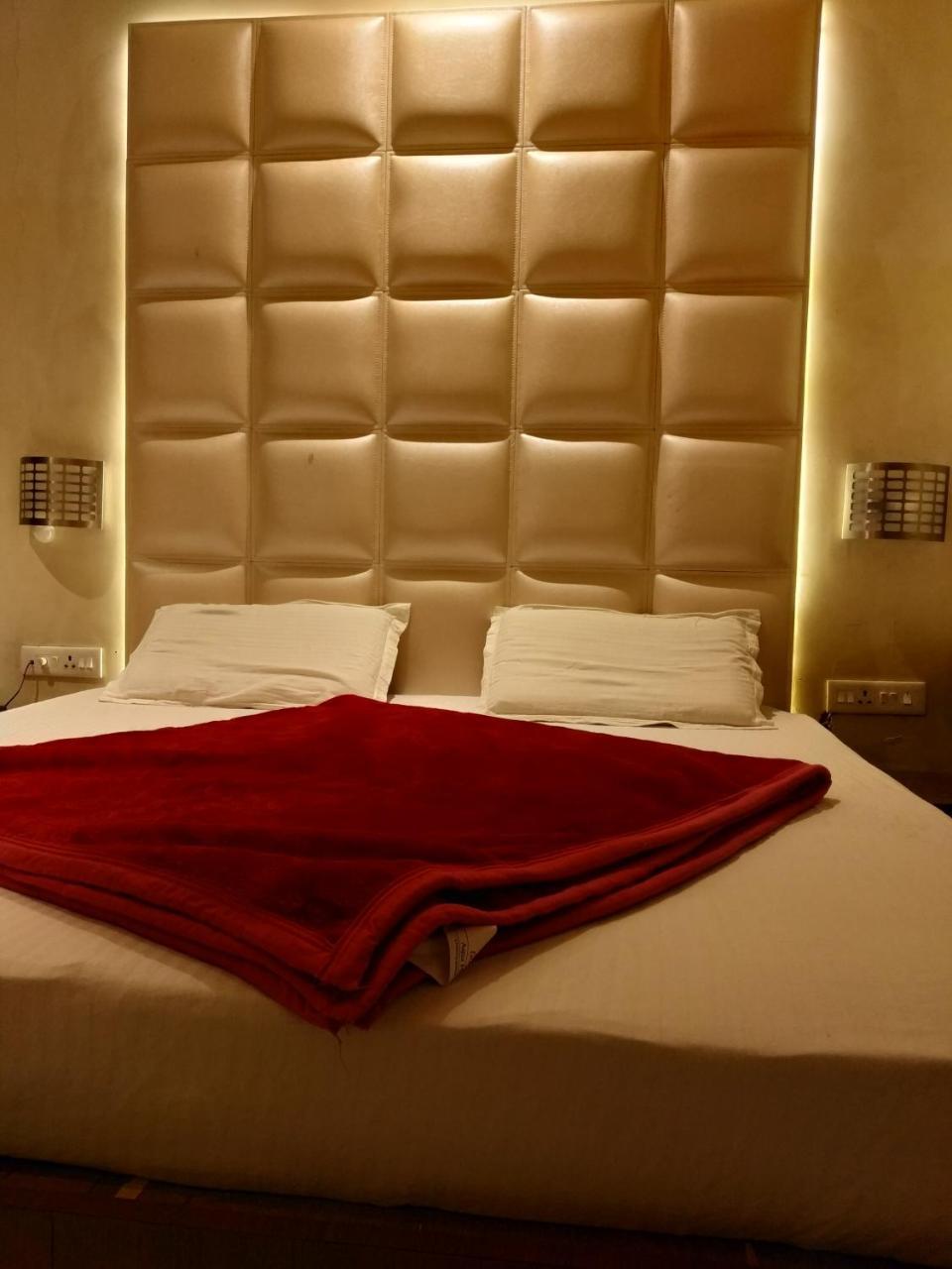 Hotel Star Inn Gangānagar Buitenkant foto
