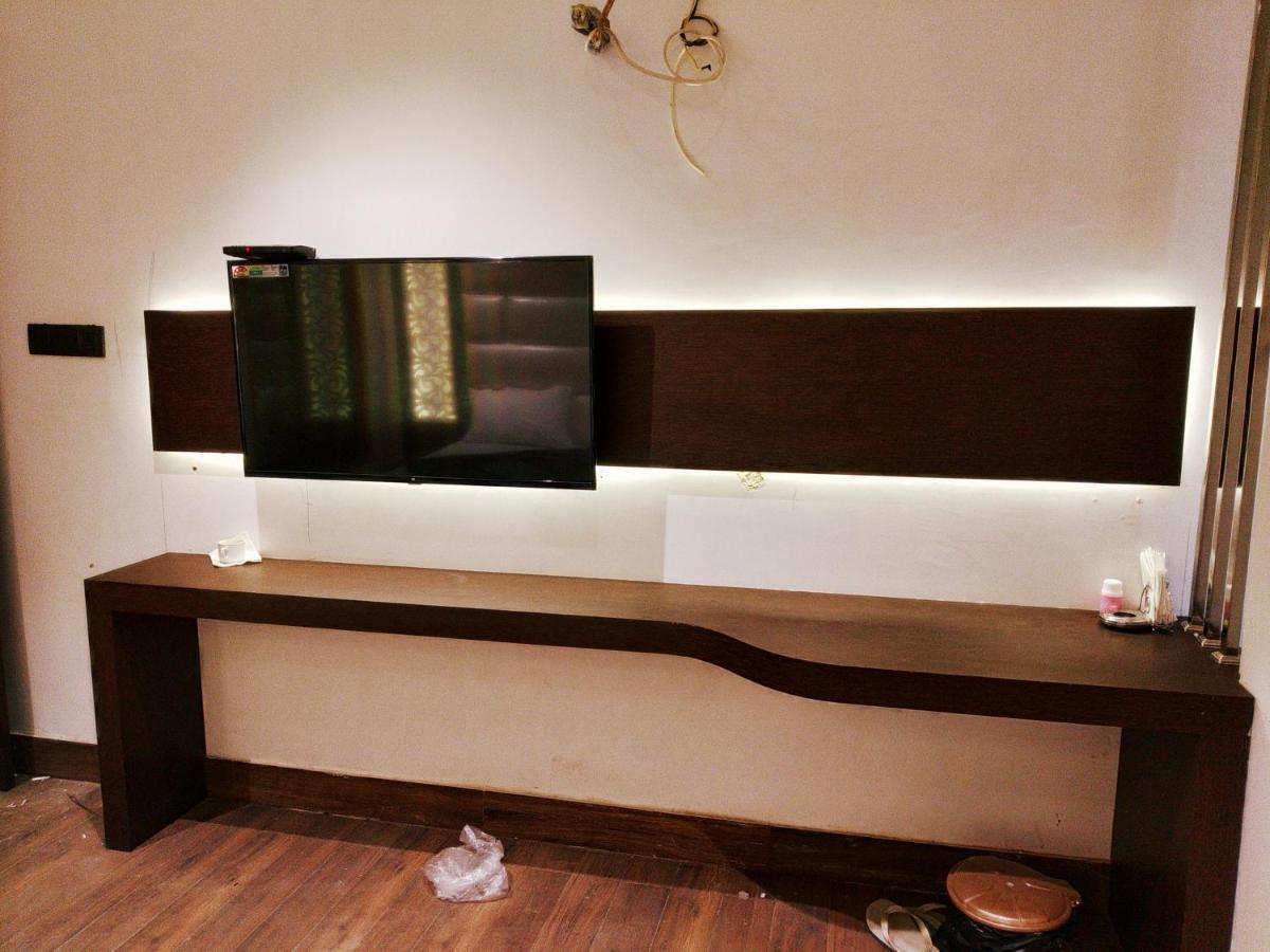 Hotel Star Inn Gangānagar Buitenkant foto