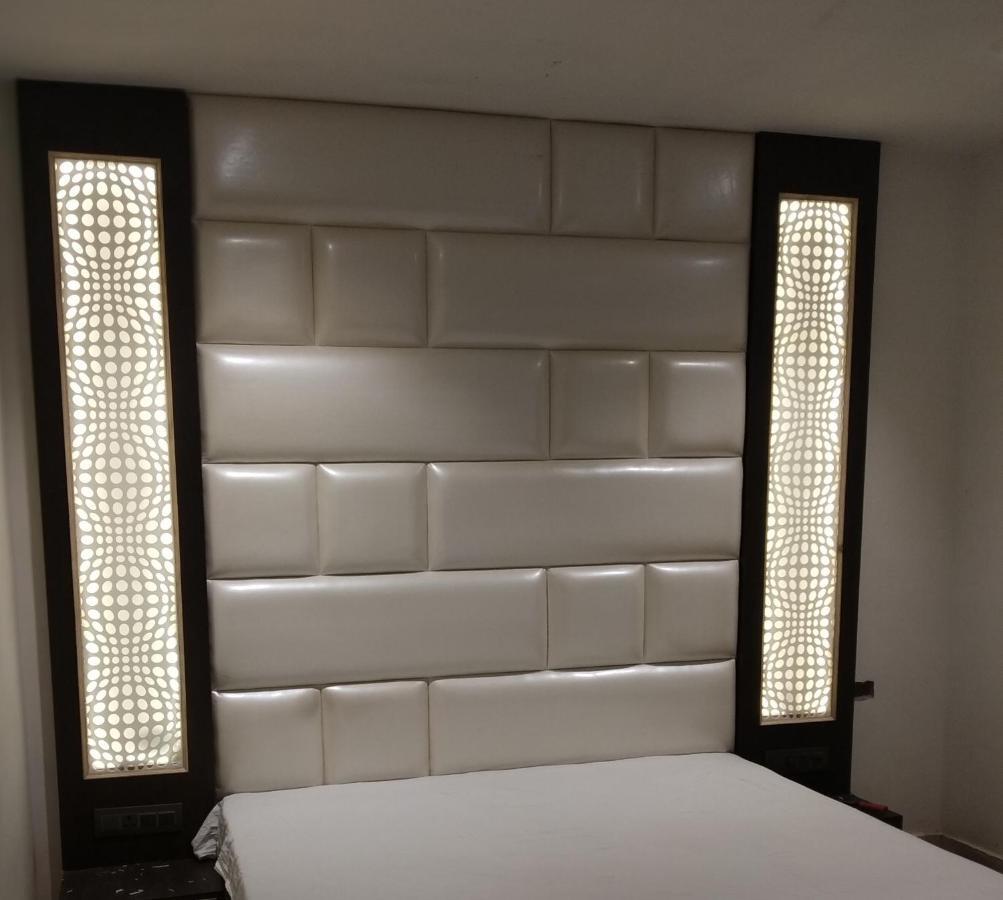 Hotel Star Inn Gangānagar Buitenkant foto