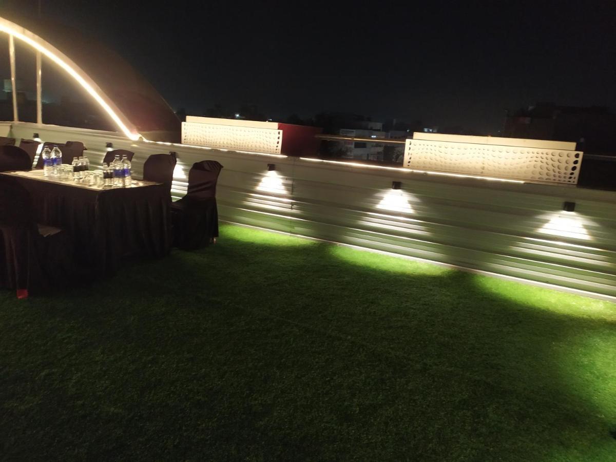 Hotel Star Inn Gangānagar Buitenkant foto