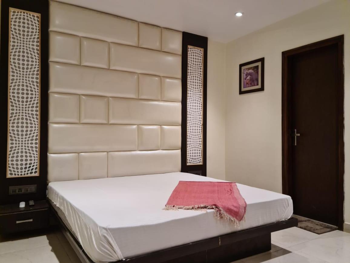 Hotel Star Inn Gangānagar Buitenkant foto